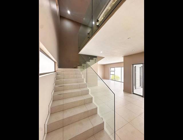 3 BEDROOM PROPERTY TO RENT IN BRYANSTON